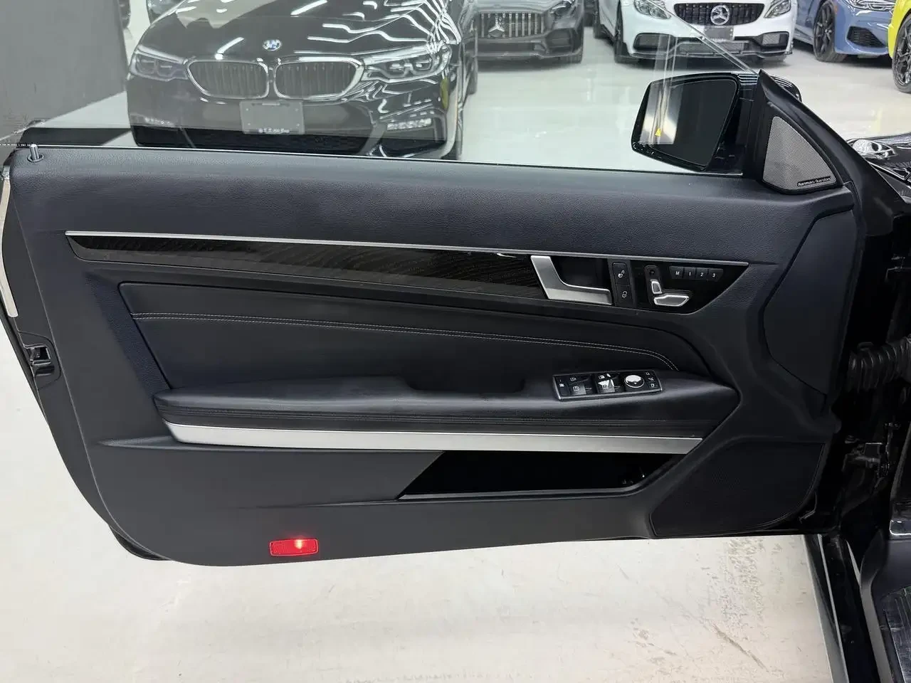 Mercedes-Benz E 400  4MATIC* AMG LINE* 9GTRONIC* 360* PANO* BI-TURBO* , снимка 5 - Автомобили и джипове - 55301257