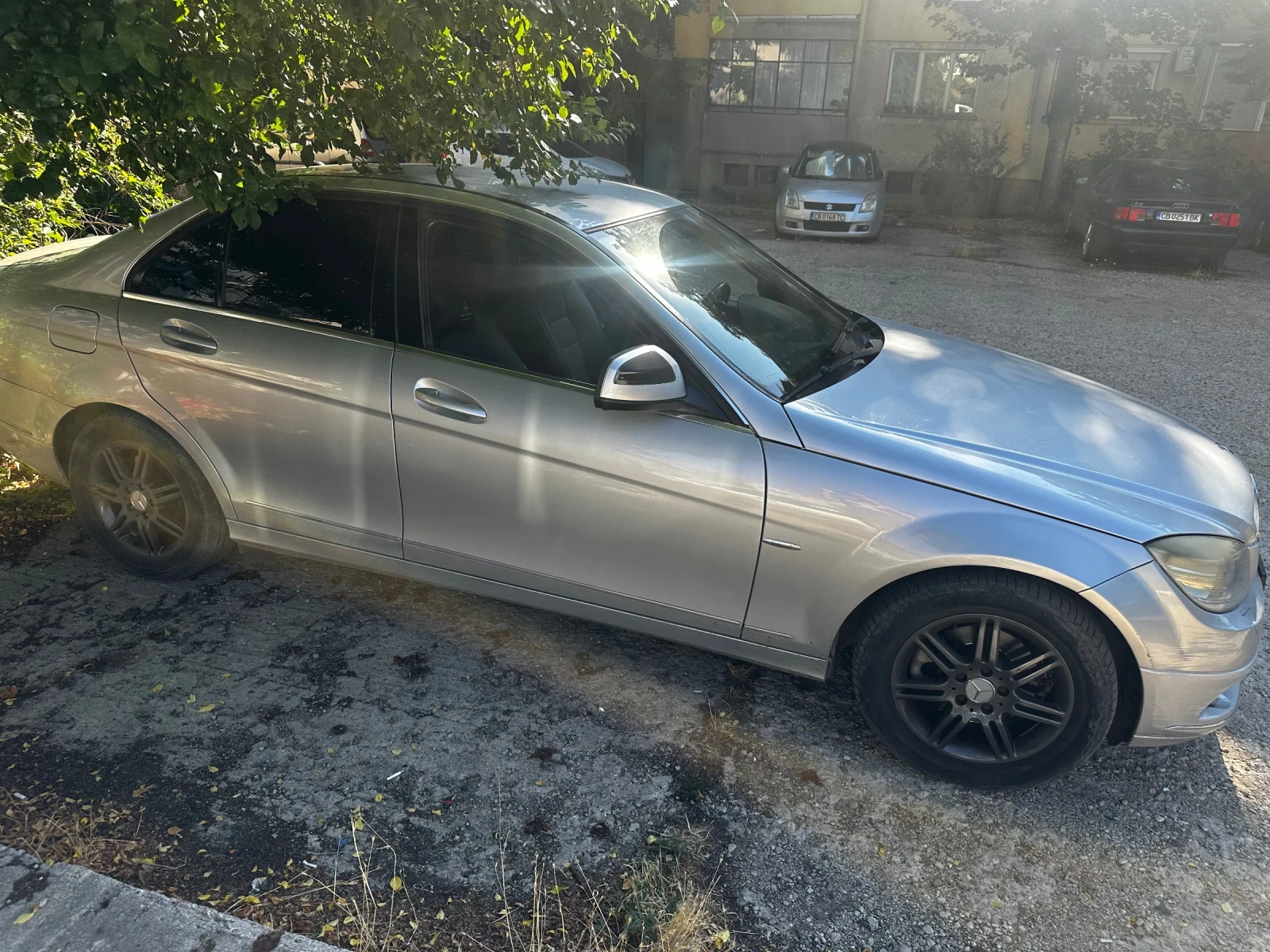 Mercedes-Benz C 220, снимка 3 - Автомобили и джипове - 55470558