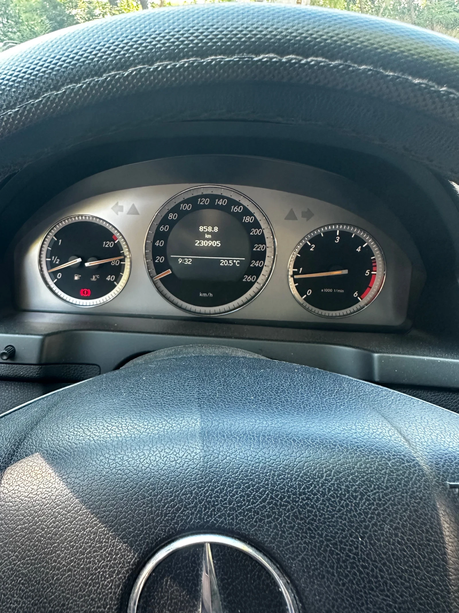 Mercedes-Benz C 220, снимка 5 - Автомобили и джипове - 55470558