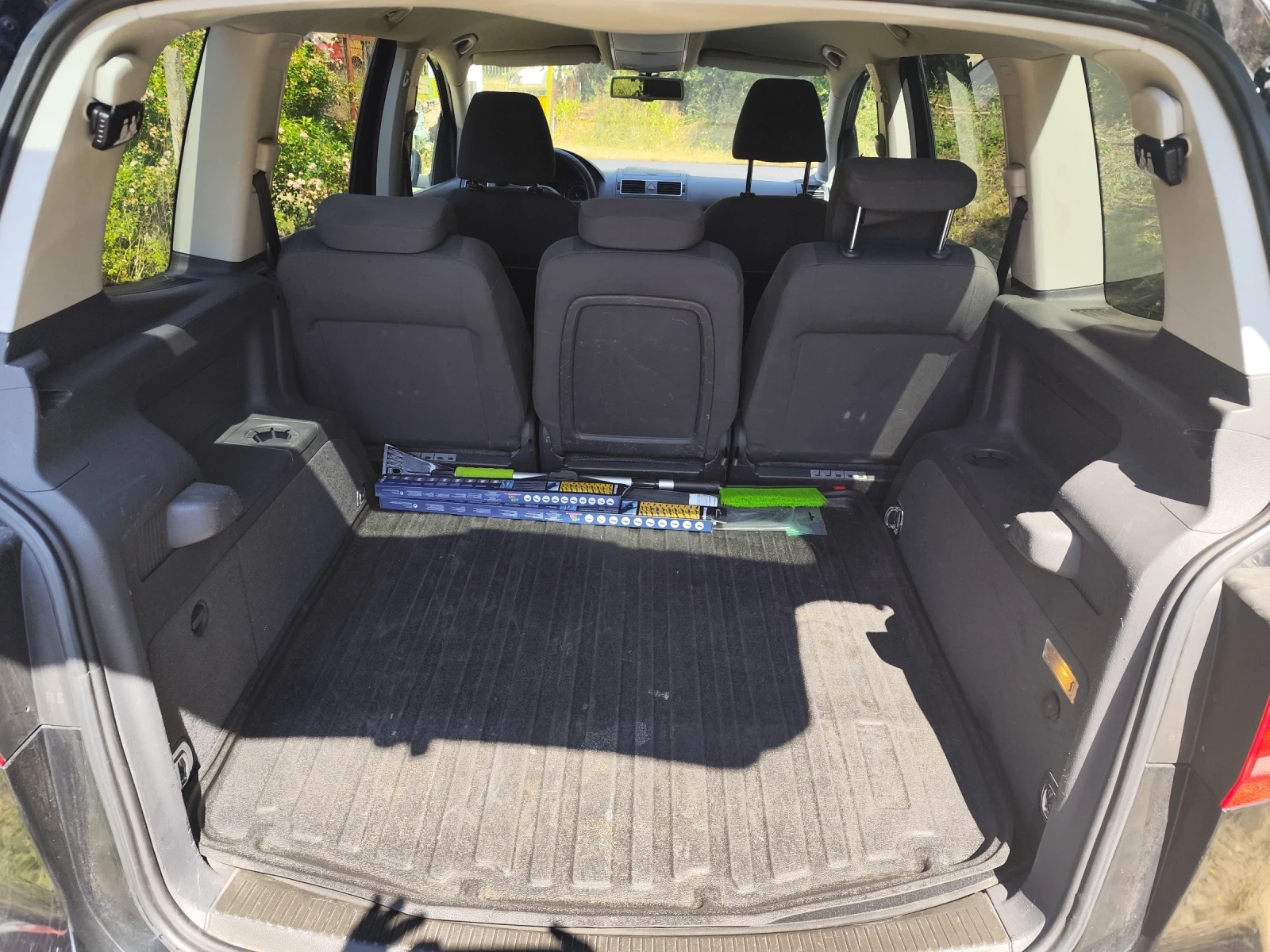 VW Touran, снимка 9 - Автомобили и джипове - 55485179