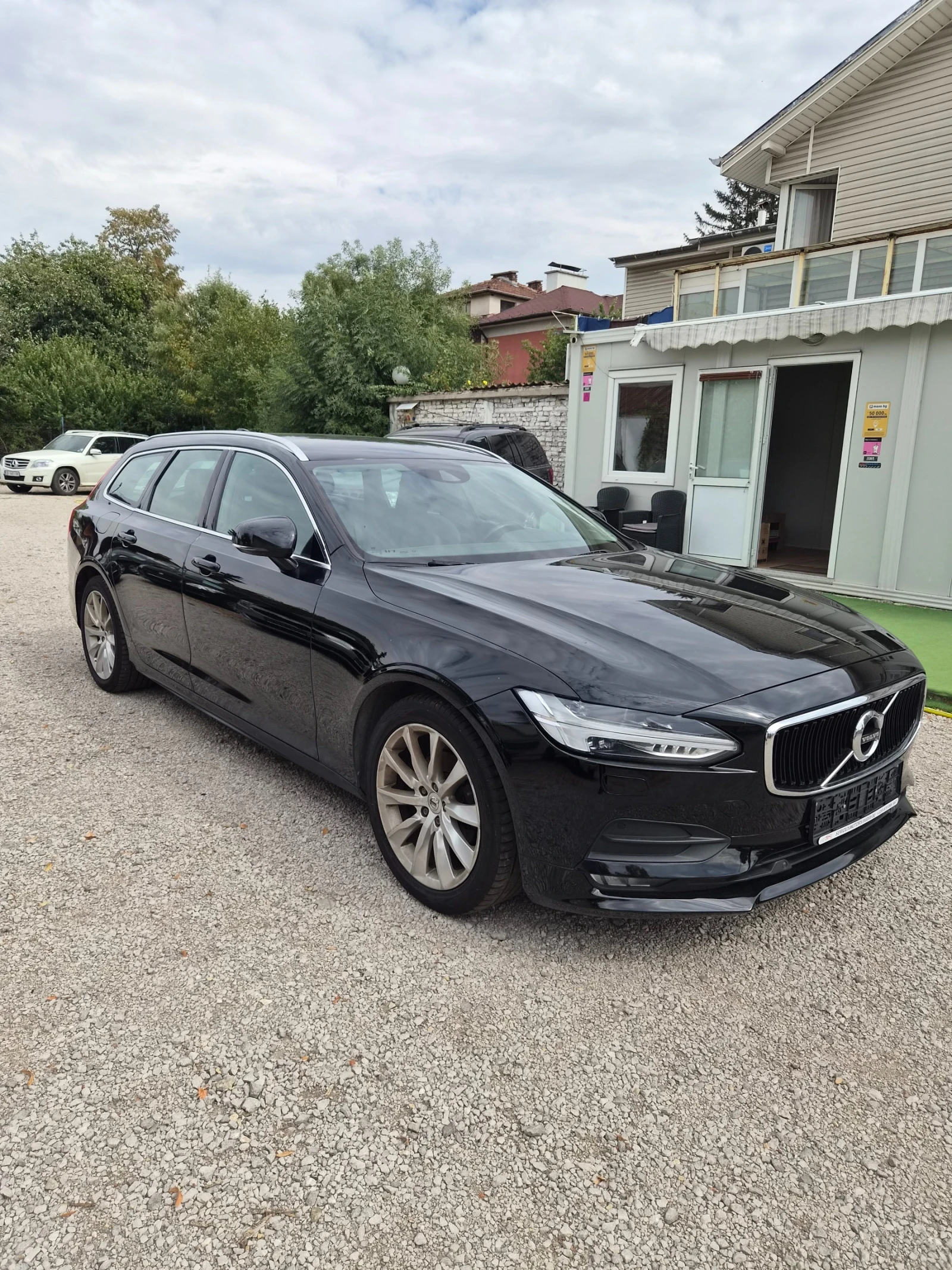 Volvo V90 2.0 D, снимка 2 - Автомобили и джипове - 56139766