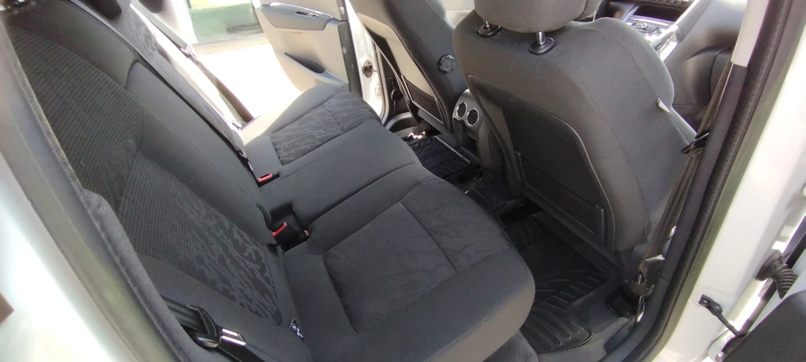 Peugeot 3008 Hibrid 4, 4x4, снимка 9 - Автомобили и джипове - 56158900