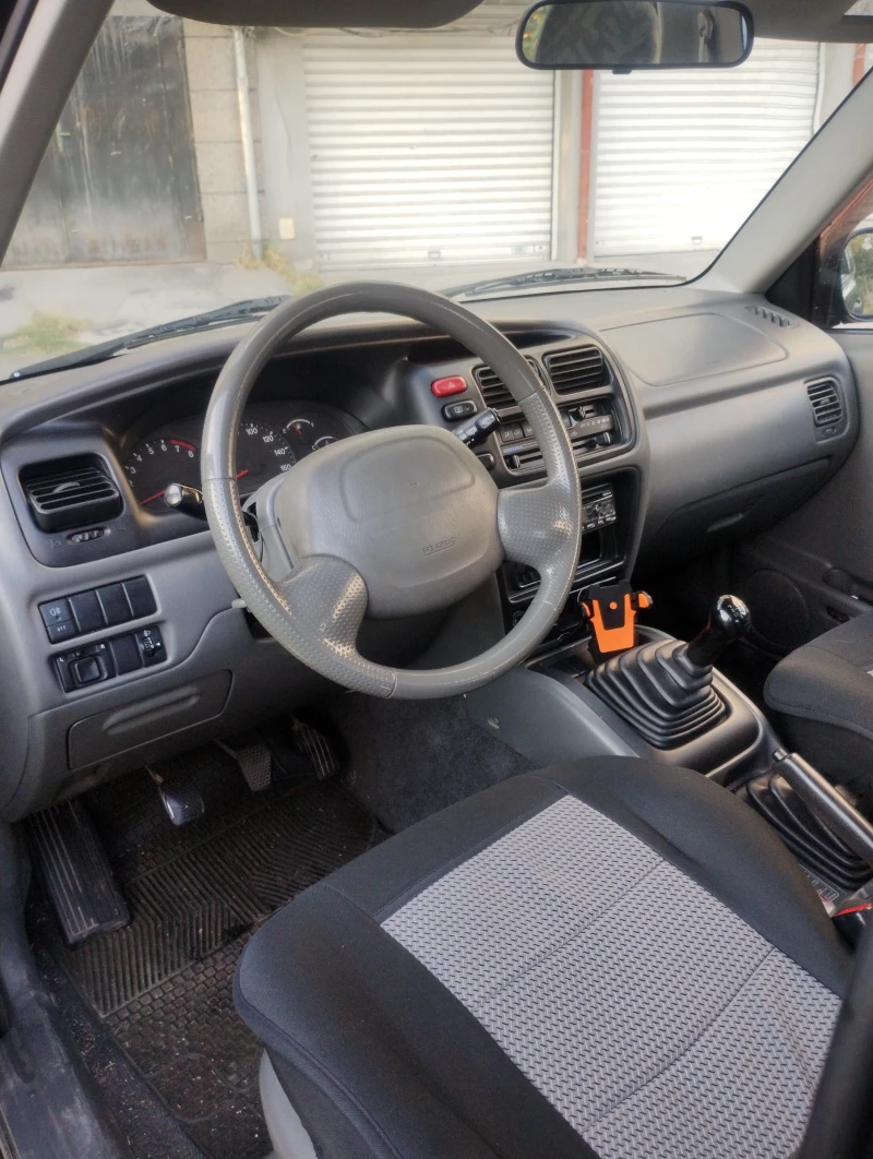 Suzuki Grand vitara, снимка 3 - Автомобили и джипове - 47495966