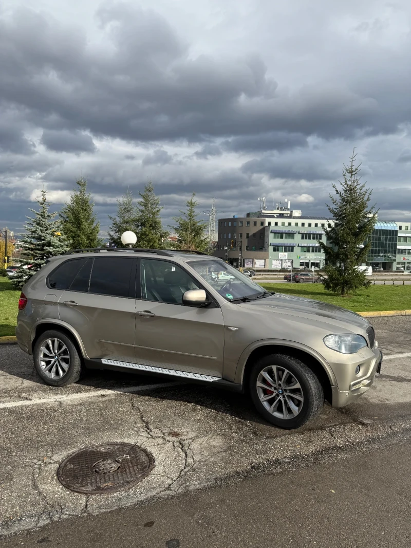 BMW X5 E70 \\\ 3.5SD \\\ 286Ks \\\ PANORAMA \\\ 4X4, снимка 4 - Автомобили и джипове - 52496572