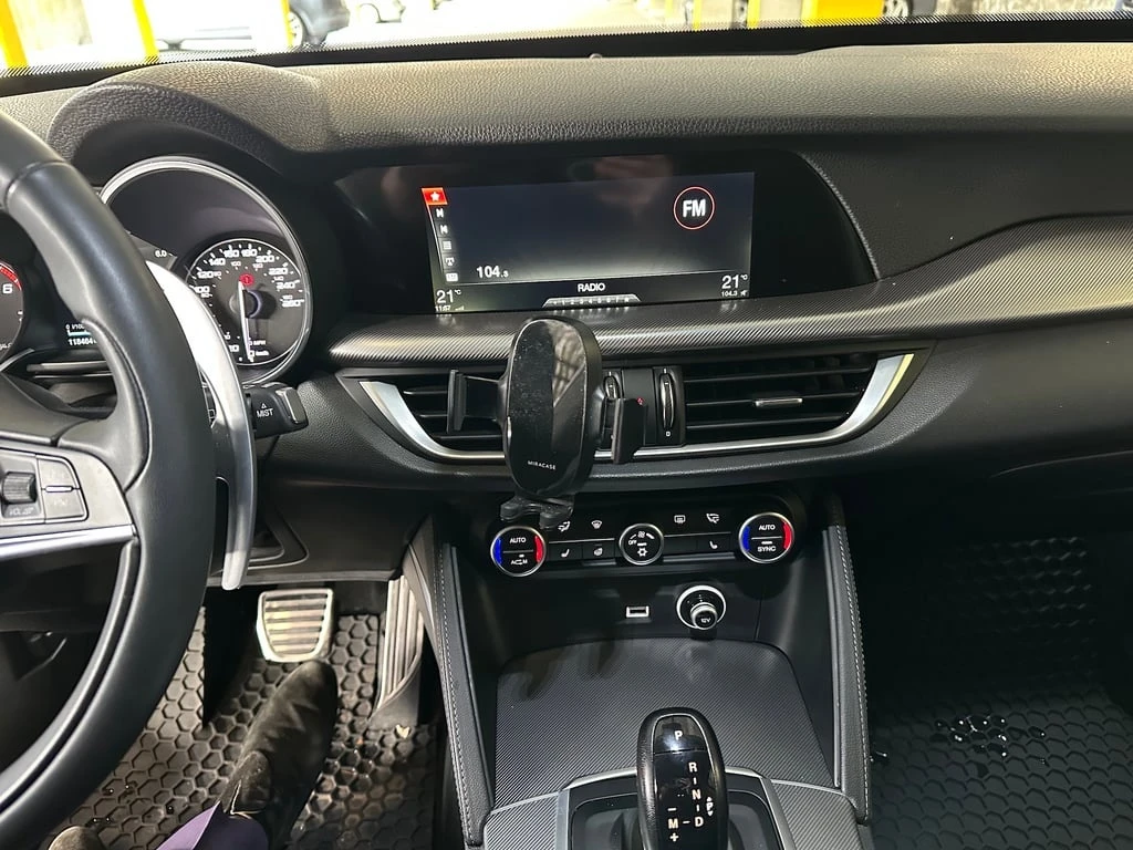 Alfa Romeo Stelvio * Sport * CARFAX * БЕЗ ПЪРВОНАЧАЛНА ВНОСКА - изображение 8