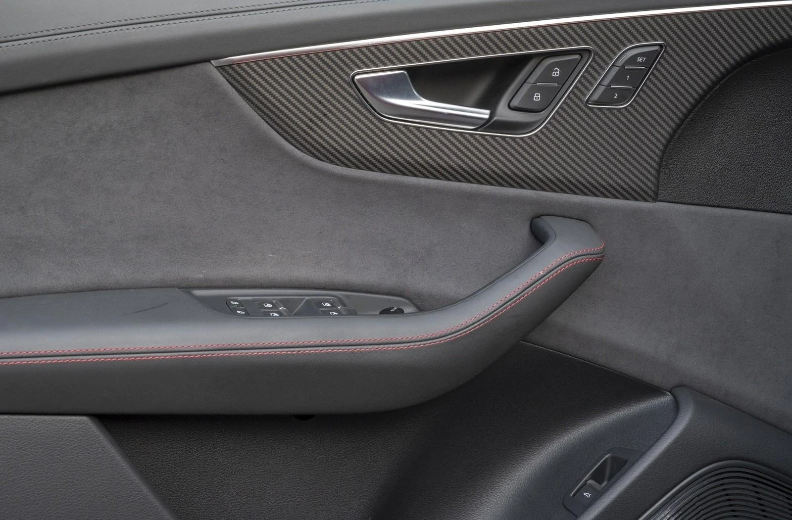 Audi RSQ8 PERFORMANCE/FACELIFT/CERAMIC/CARBON/B&O/PANO/HUD/ | Mobile.bg � ����������� 5