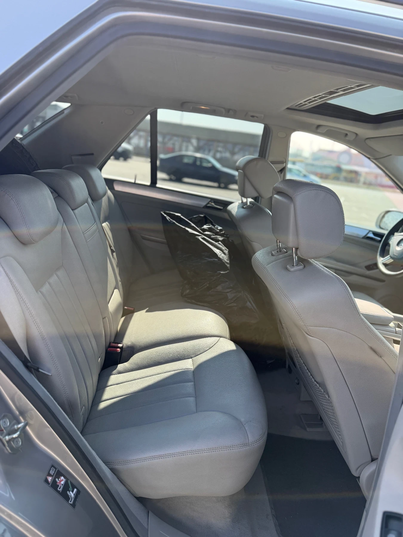 Mercedes-Benz ML 350 350 газ бензин, снимка 11 - Автомобили и джипове - 53754616