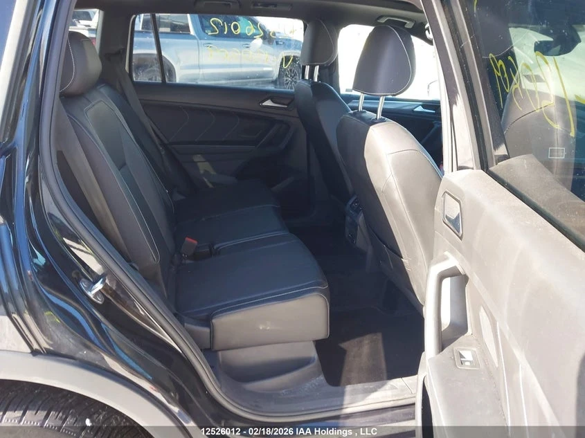 VW Tiguan SE R-LINE BLACK, снимка 8 - Автомобили и джипове - 53956053