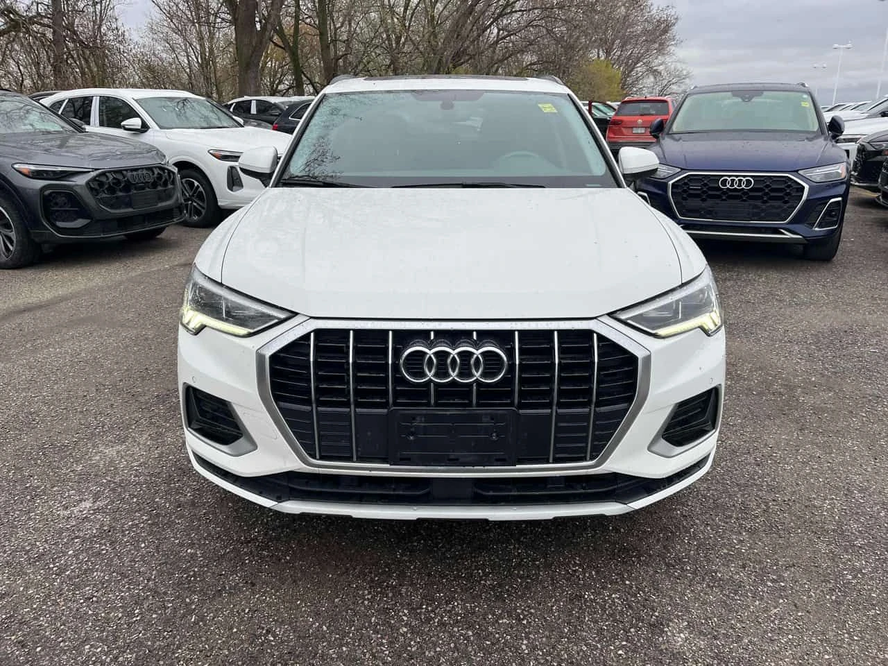 Audi Q3 * Komfort * ПОДГРЕВИ* ДВА КЛЮЧА* KEYLESS* , снимка 6 - Автомобили и джипове - 54482856
