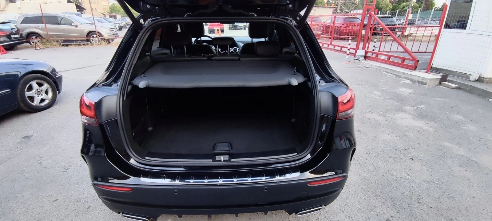Mercedes-Benz GLA 250 4 matic AMG pack, снимка 17 - Автомобили и джипове - 54702255