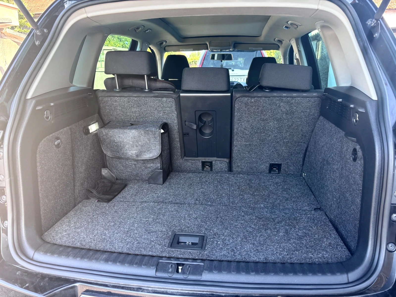 VW Tiguan, снимка 6 - Автомобили и джипове - 55513726