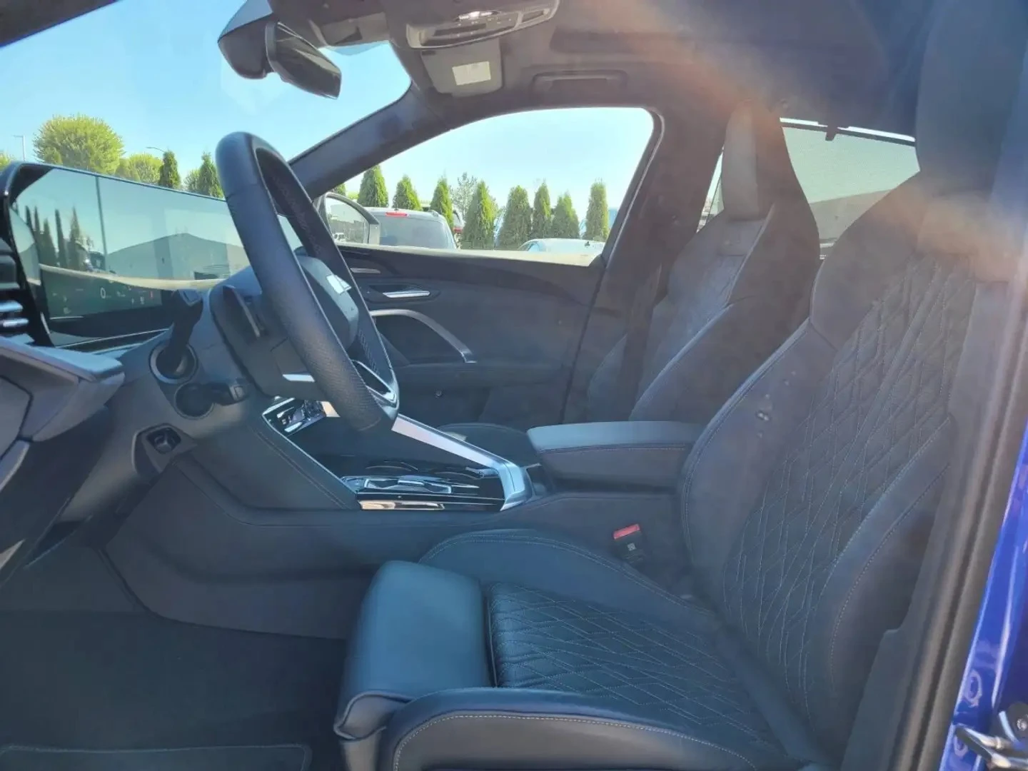 Audi SQ5 TECHNIK ЦЕНА ДО БЪЛГАРИЯ АВТОКРЕДИТ, снимка 9 - Автомобили и джипове - 55861318