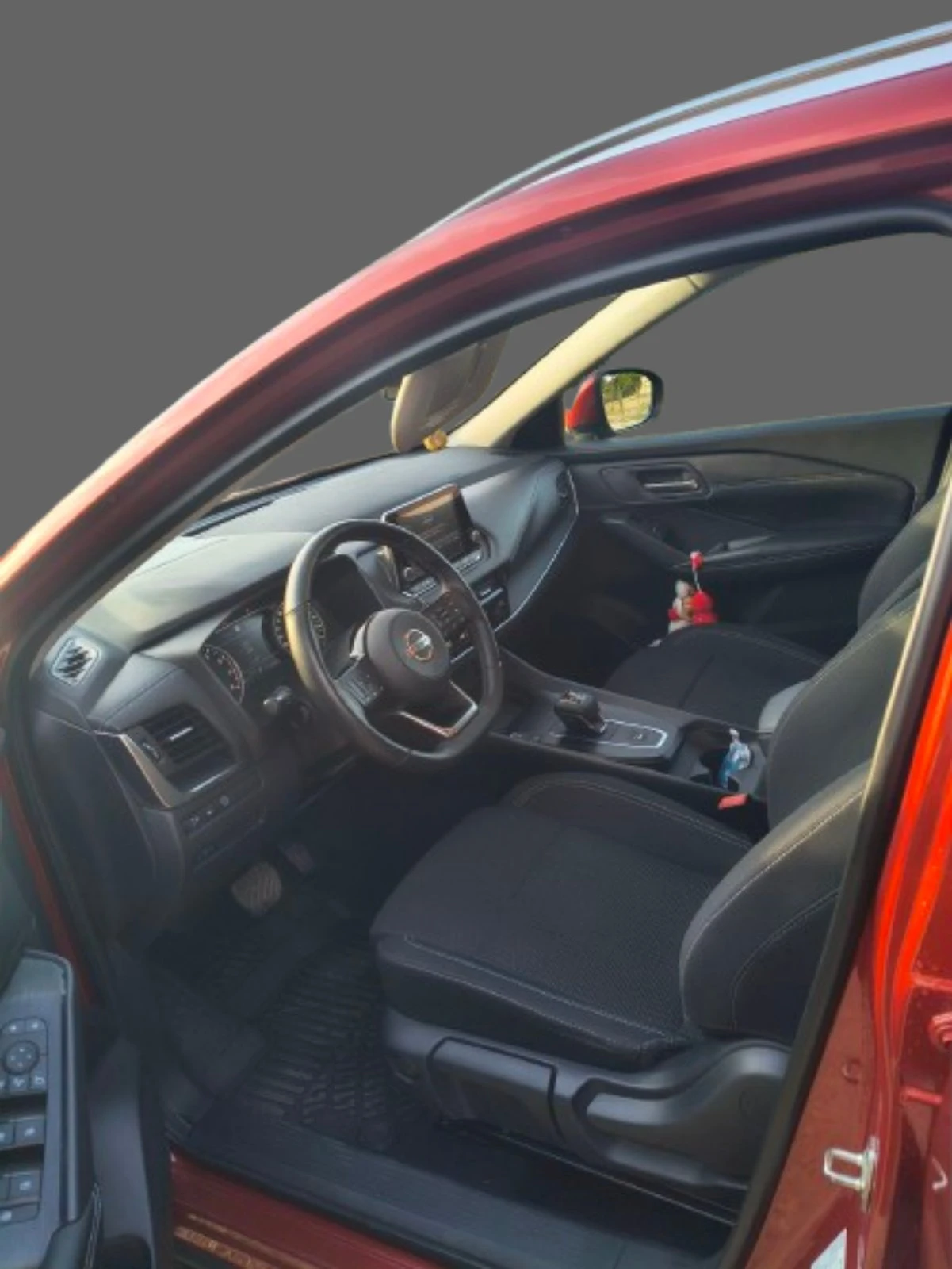 Nissan Qashqai Elegance edition, снимка 3 - Автомобили и джипове - 56662232