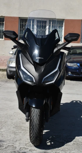 ������ Honda Forza