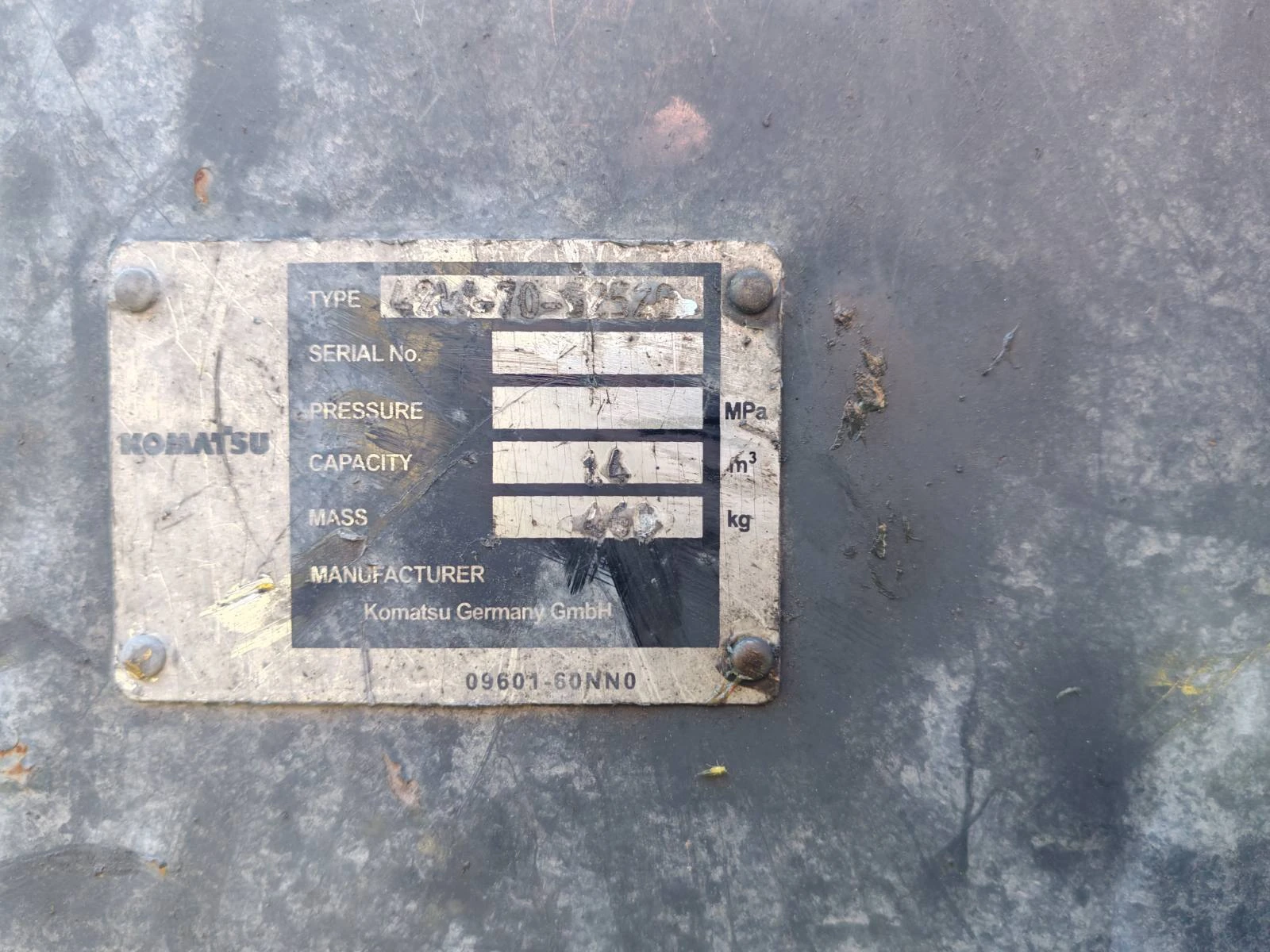 ����� ������� Komatsu WA100M-8 | Mobile.bg � ����������� 9