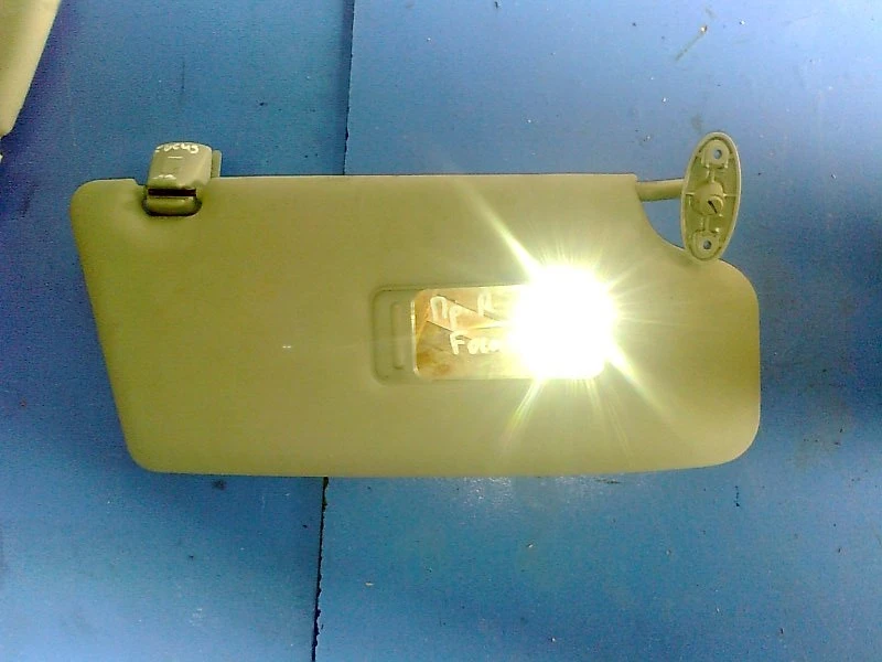 сенник десен за Форд Фокус 03г.