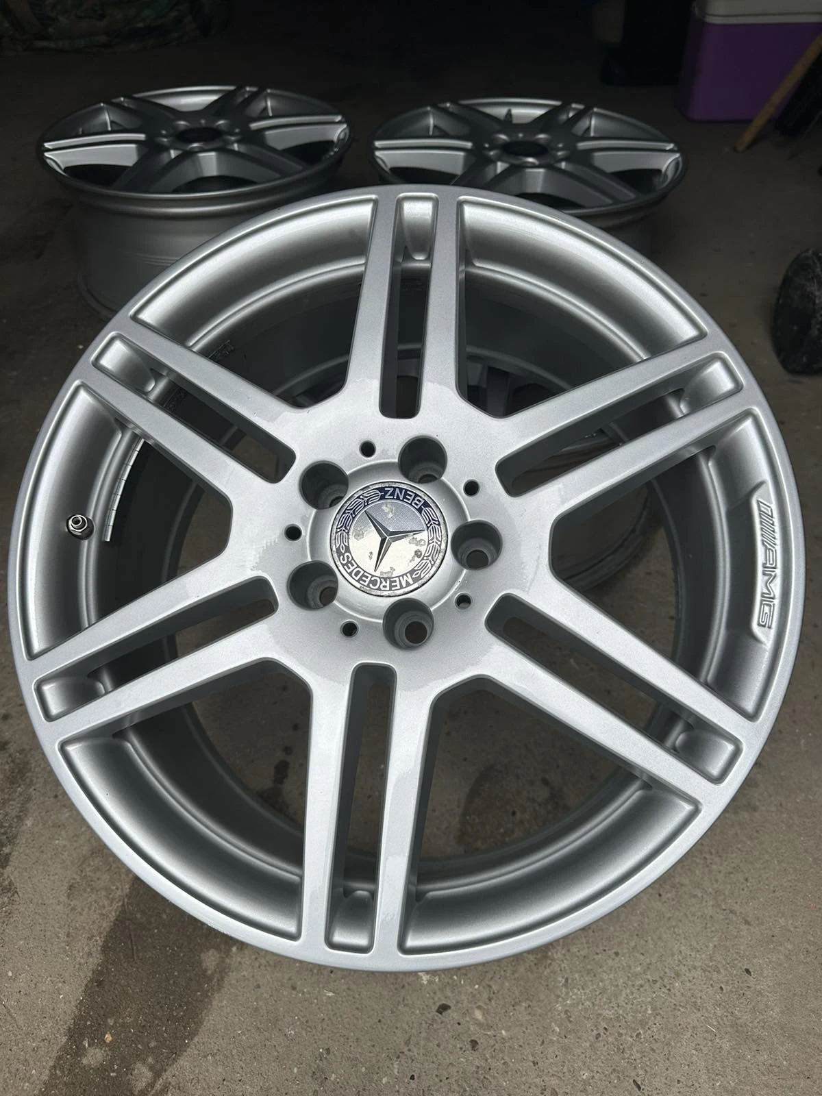������ �� �������� 600 ���� | Mobile.bg � ����������� 1