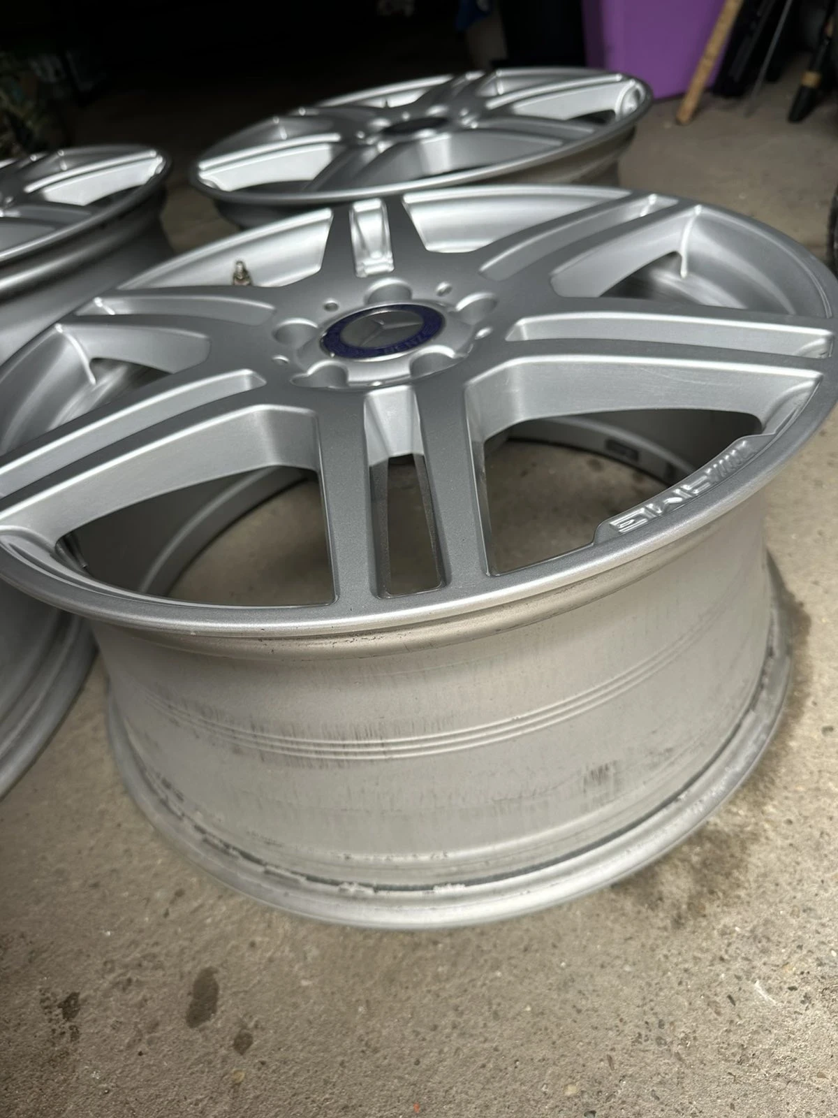 ������ �� �������� 600 ���� | Mobile.bg � ����������� 2