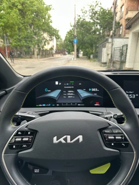 Kia EV6 GT AWD, снимка 11