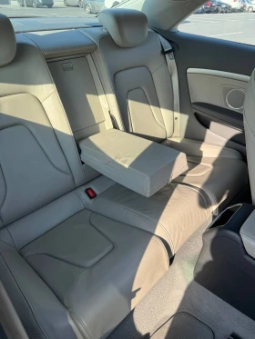 Audi A5 2.0 TFSI Quattro ОБСЛУЖЕНА, РЕАЛНИ КМ, снимка 9