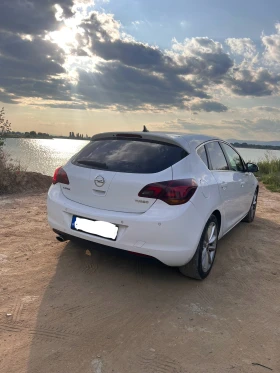 Обява за продажба на Opel Astra J 1.4 TURBO/COSMO/LPG  ~10 499 лв. - изображение 1
