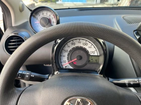 Обява за продажба на Toyota Aygo 1.0i-68kс ~7 400 лв. - изображение 10