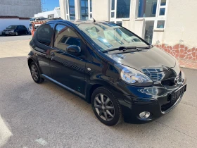 Обява за продажба на Toyota Aygo 1.0i-68kс ~7 400 лв. - изображение 2
