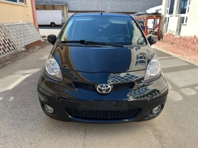 Обява за продажба на Toyota Aygo 1.0i-68kс ~7 400 лв. - изображение 1
