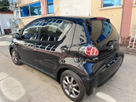 Обява за продажба на Toyota Aygo 1.0i-68kс ~7 400 лв. - изображение 3