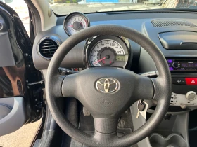 Обява за продажба на Toyota Aygo 1.0i-68kс ~7 400 лв. - изображение 11