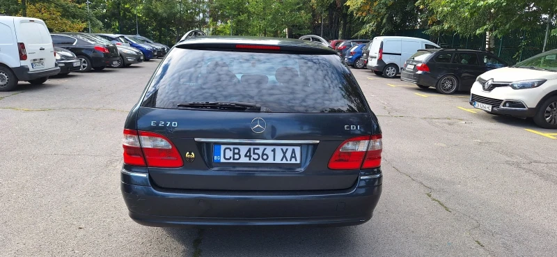 Mercedes-Benz E 270 AVANTGARDE, снимка 3 - Автомобили и джипове - 47637112