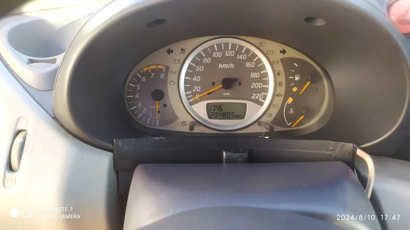 Nissan Almera tino, снимка 6 - Автомобили и джипове - 47529459