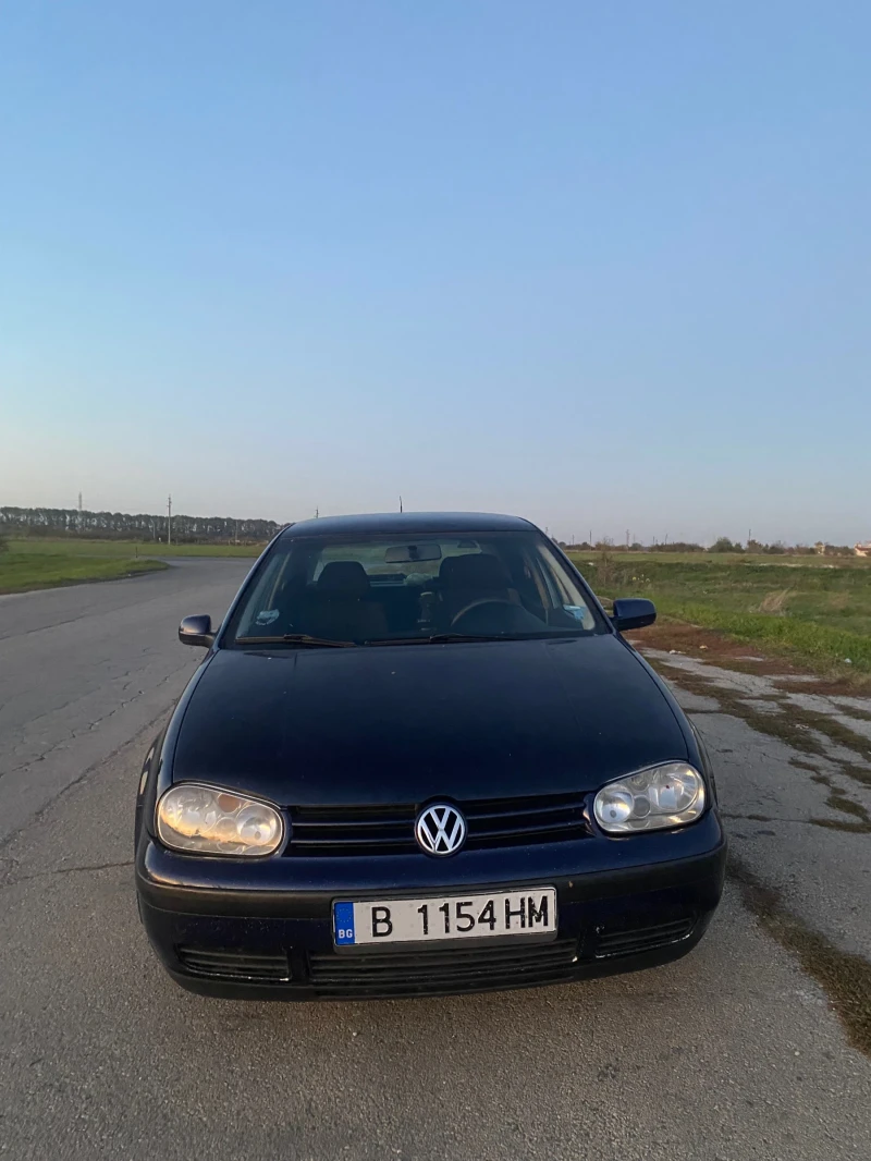 VW Golf 1.6, снимка 1 - Автомобили и джипове - 47731359