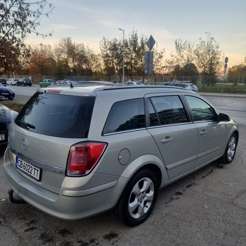 Opel Astra 1.9, снимка 5 - Автомобили и джипове - 47814378