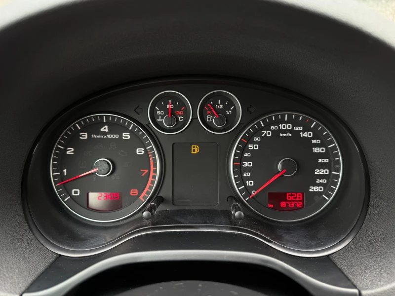 Audi A3 1.6i Facelift TOP TOP TOP, снимка 10 - Автомобили и джипове - 51838655