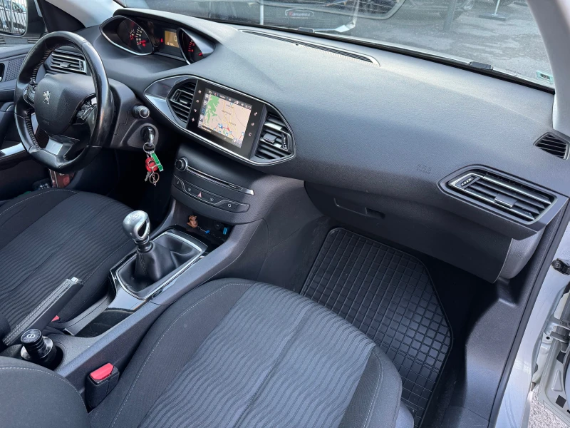 Peugeot 308 1, 6 HDI 120hp, снимка 9 - Автомобили и джипове - 52617112