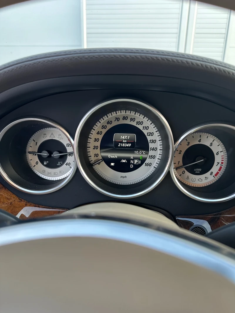 Mercedes-Benz CLS 550 4 MATIC * AMG* ВСИЧКИ ЕКСТРИ, снимка 13 - Автомобили и джипове - 52978709
