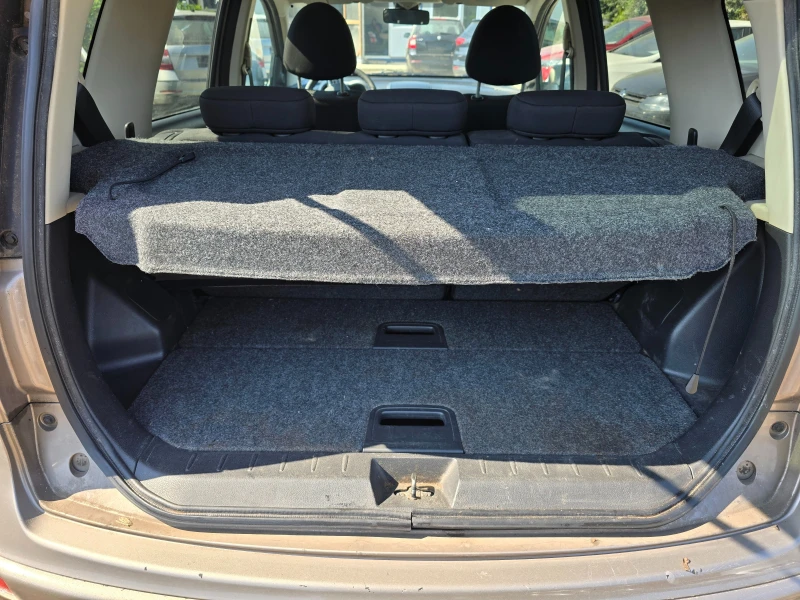 Nissan Note 1.4i ПЕРФЕКТЕН, снимка 16 - Автомобили и джипове - 53270334