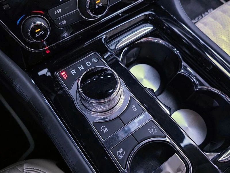 Jaguar Xj 3.0 Automatic, снимка 9 - Автомобили и джипове - 55926449