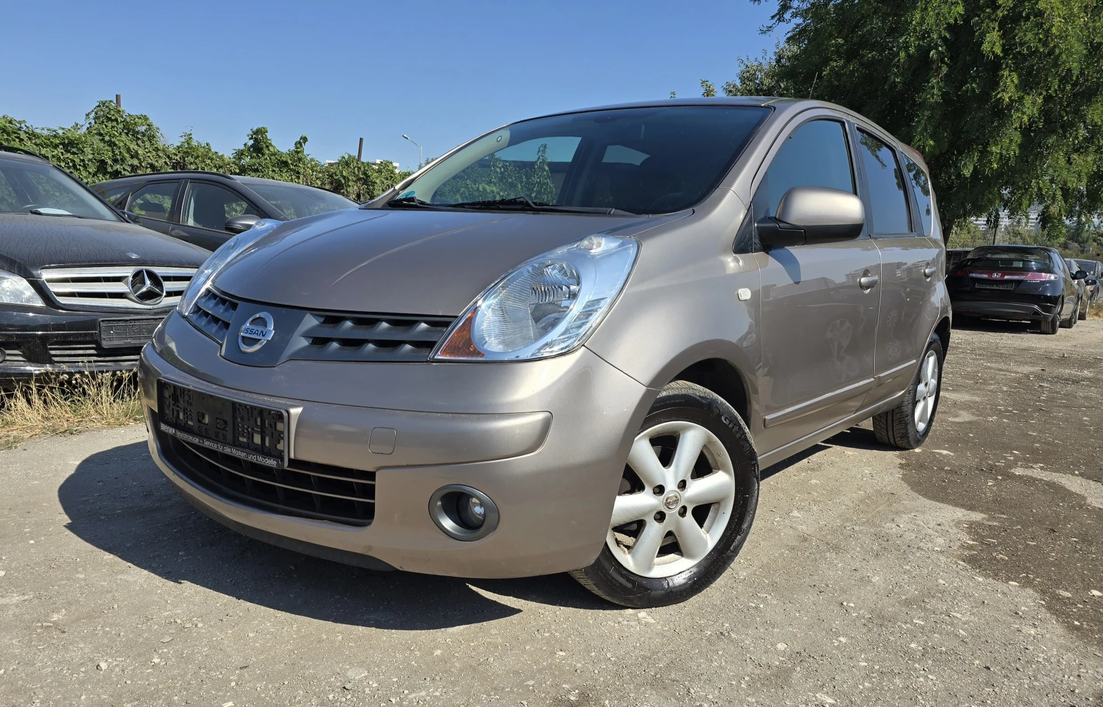 Nissan Note 1.4i ПЕРФЕКТЕН, снимка 1