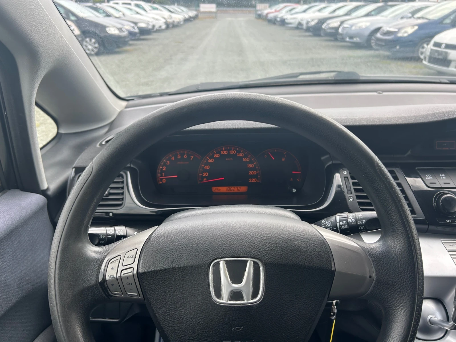 Honda Fr-v 1.7i - изображение 10