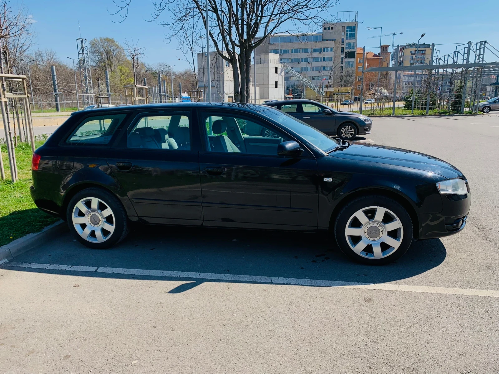 Audi A4 1.9 D - изображение 2