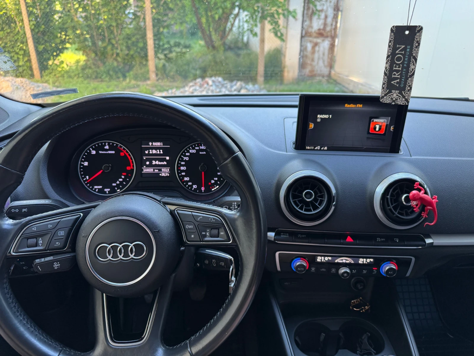 Audi A3 1.6TDI - изображение 9