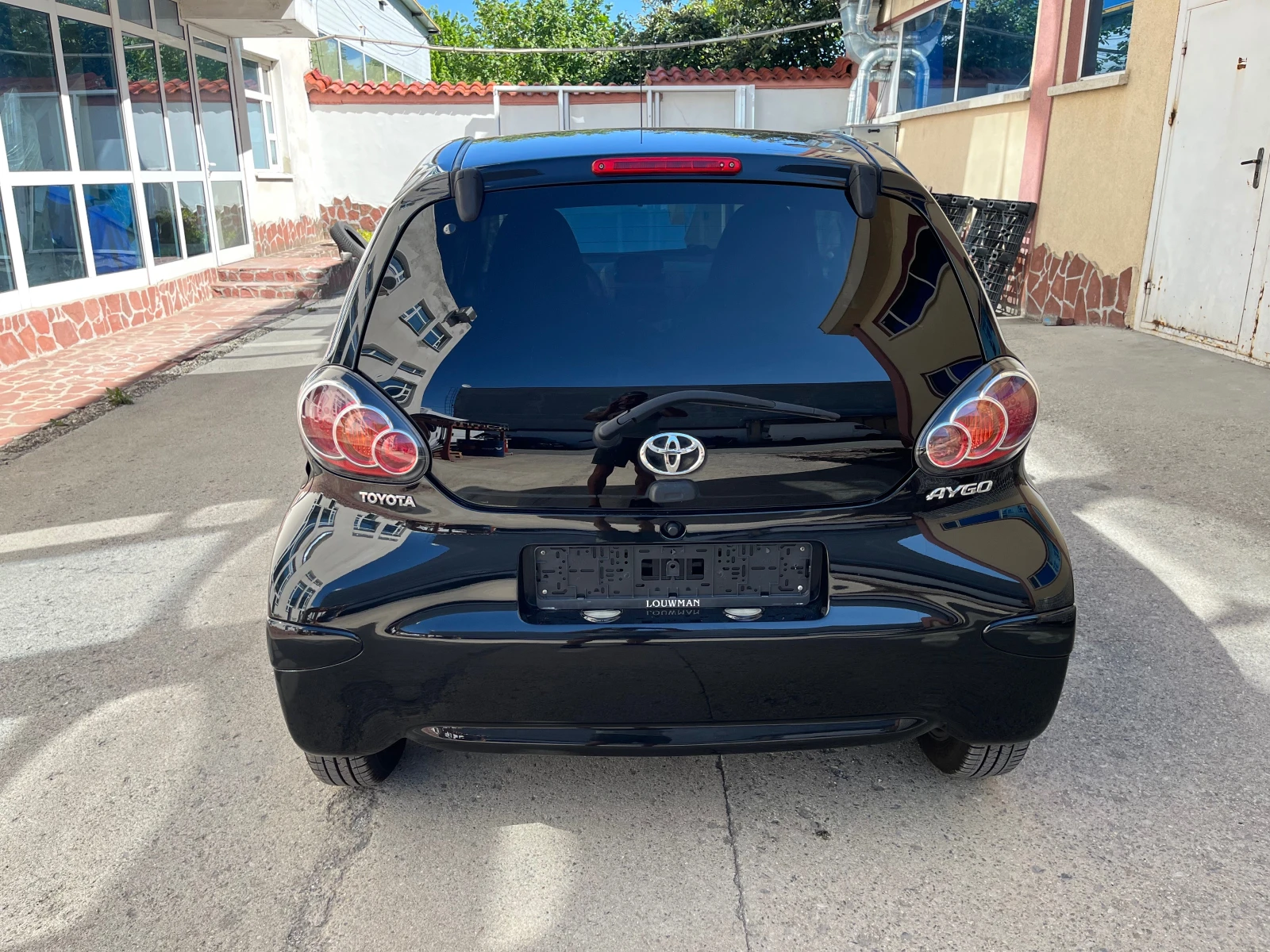 Toyota Aygo 1.0i-68kс - изображение 5