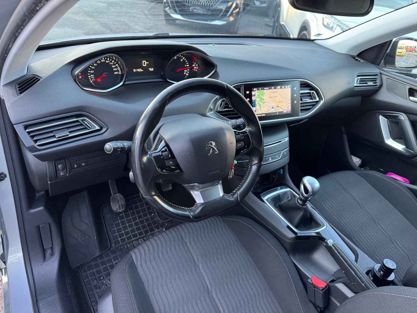 Peugeot 308 1, 6 HDI 120hp - изображение 7