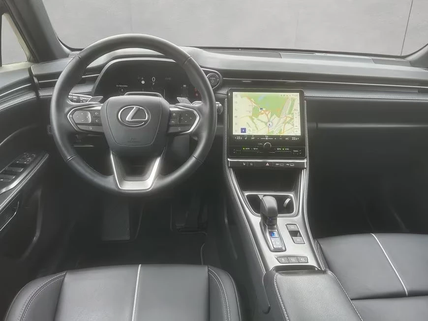 Lexus LBX FWD/HEV/136HP/RELAX/360/HUD/KLESS/MEMORY/845v - изображение 8