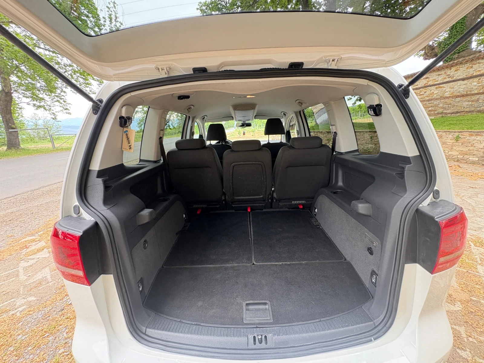 VW Touran 2.0-140КС. - изображение 3