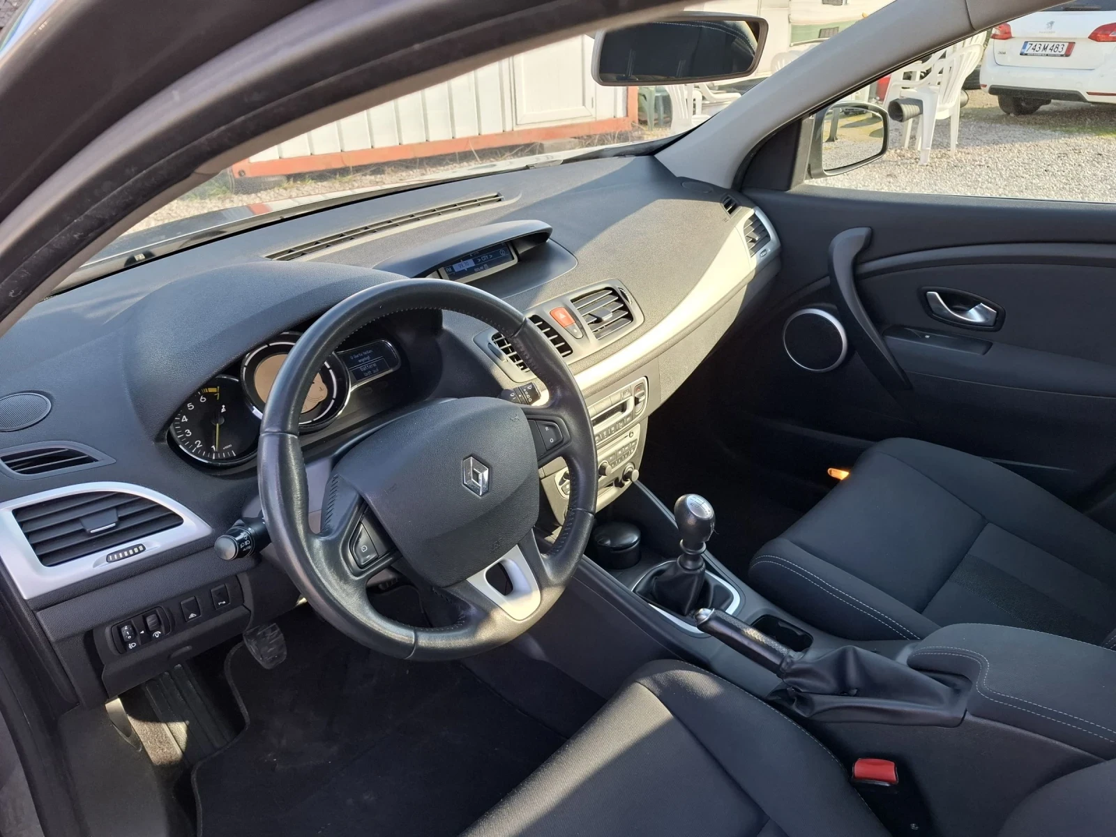 Renault Megane 2.0 T | Mobile.bg � ����������� 9