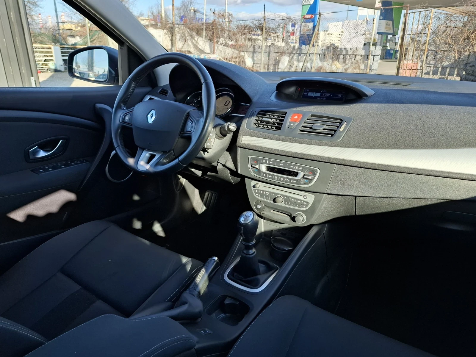 Renault Megane 2.0 T | Mobile.bg � ����������� 10