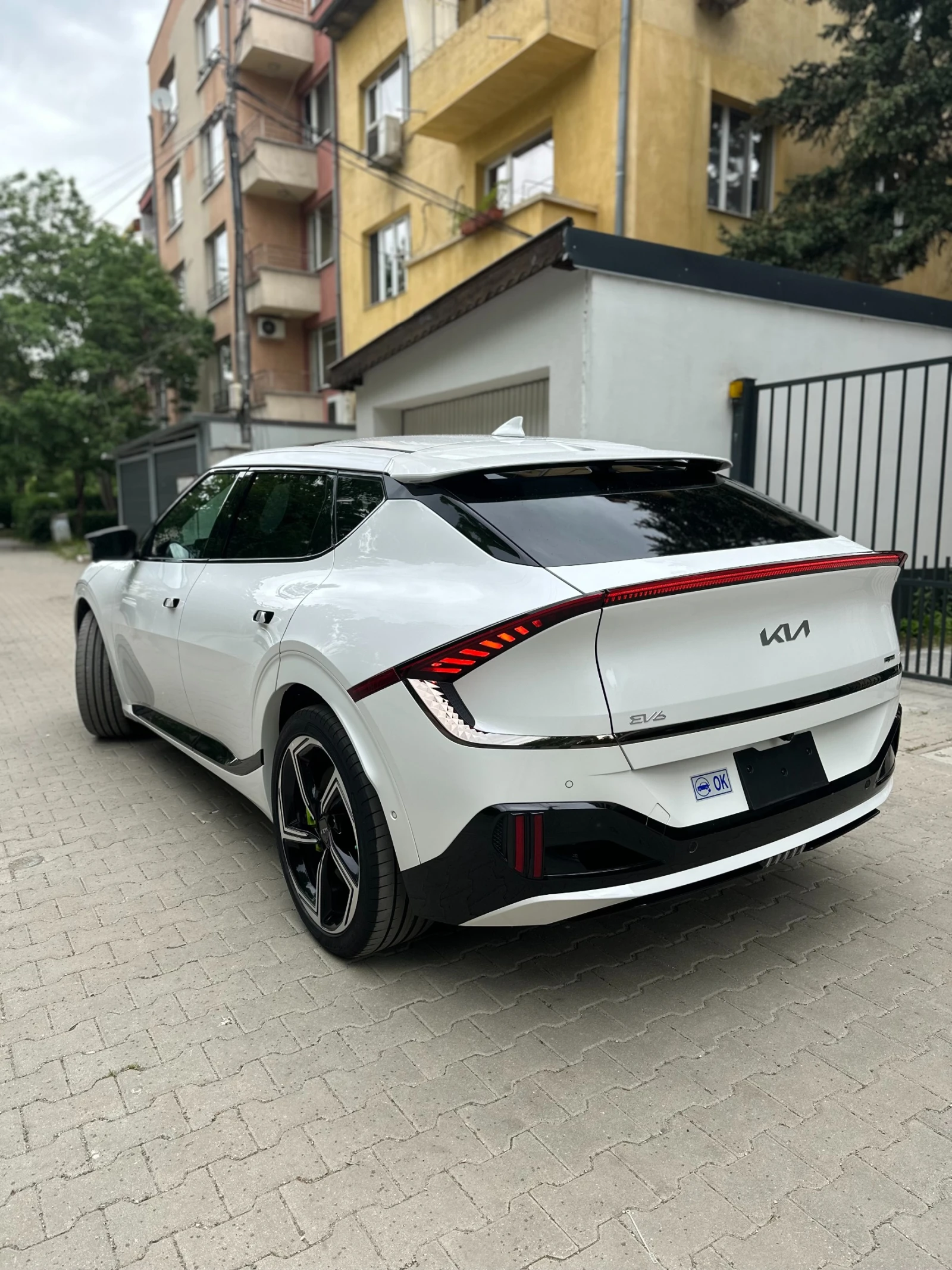 Kia EV6 GT AWD, снимка 2 - Автомобили и джипове - 53641258